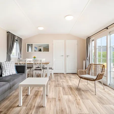 Chalet Luttikduin Nr 16 - Aan Zee